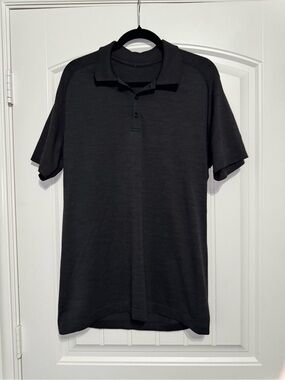 Lululemon Metal Vent Tech Polo in Deep Coal / Black